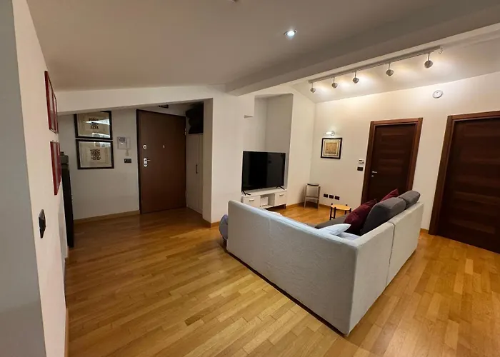 Homein 1 * LʼAquila